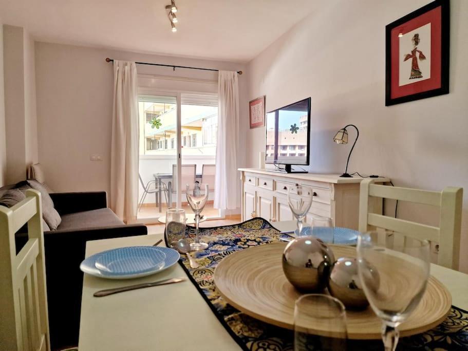 Alcantara Tower 2 Bedrooms Fuengirola Bagian luar foto